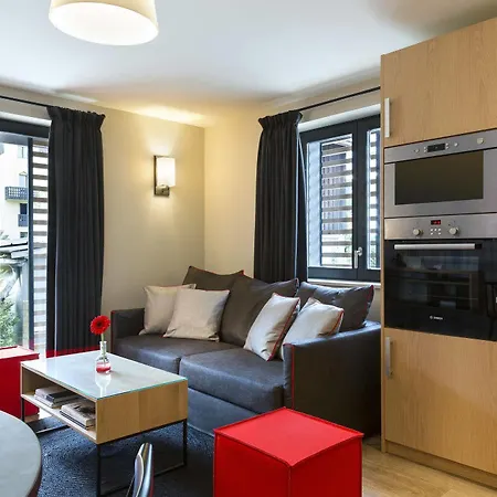 De L'héliopic Appart hôtel 4*