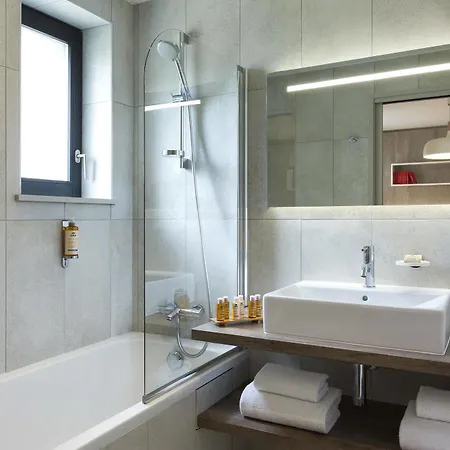 De L'heliopic Aparthotel 4*
